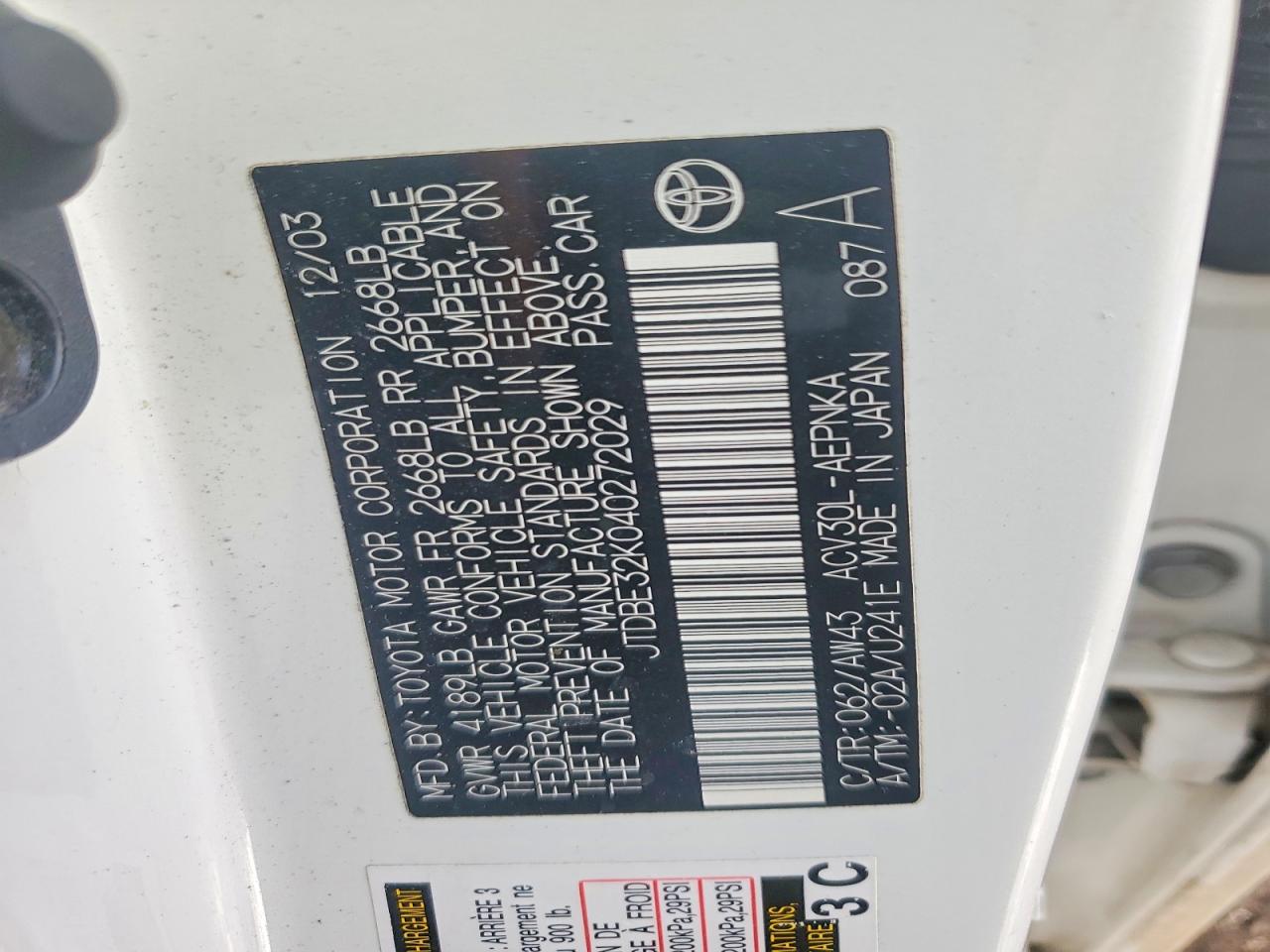 2004 TOYOTA CAMRY LE photo 12