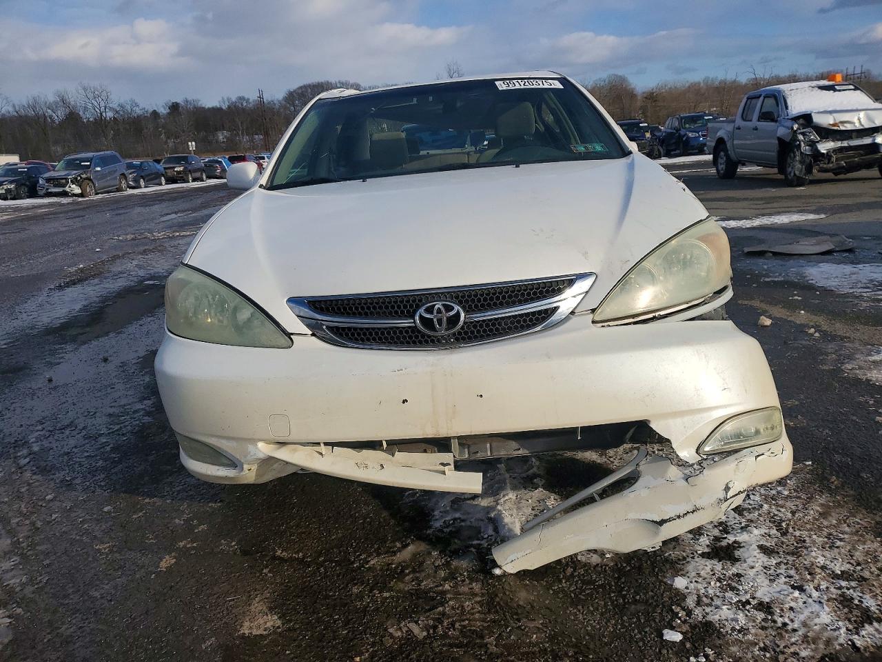 2004 TOYOTA CAMRY LE photo 5