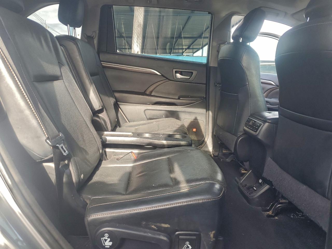2016 TOYOTA HIGHLANDER HYBRID LIMITED photo 11