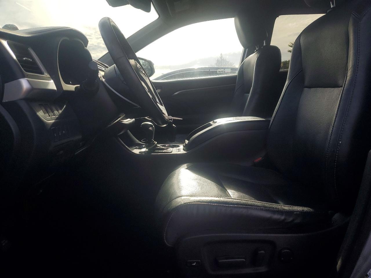 2016 TOYOTA HIGHLANDER HYBRID LIMITED photo 7