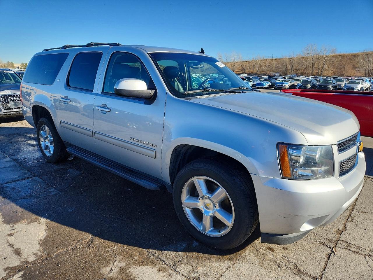 2013 CHEVROLET SUBURBAN K1500 LT photo 4
