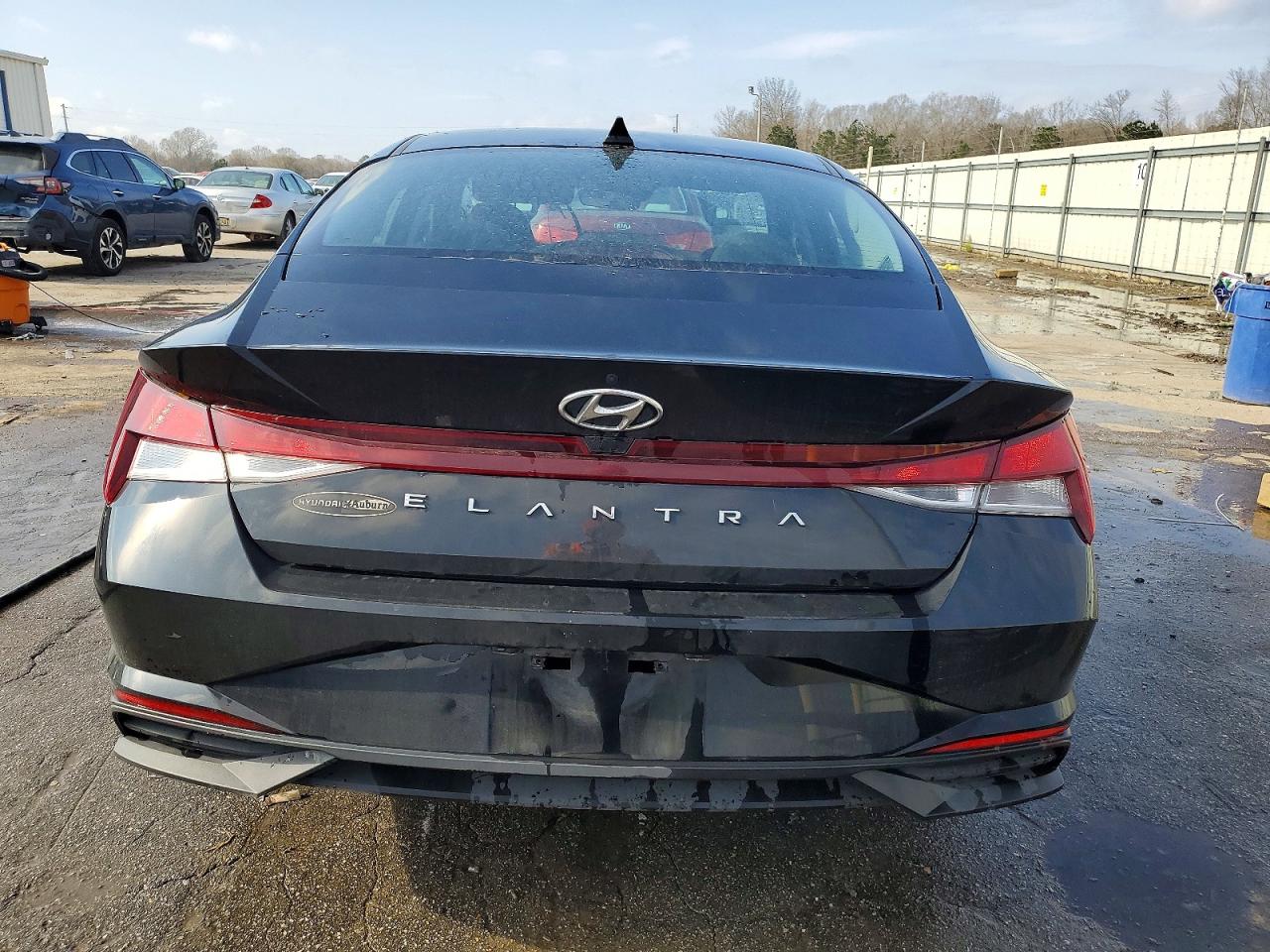2022 HYUNDAI ELANTRA SEL photo 6