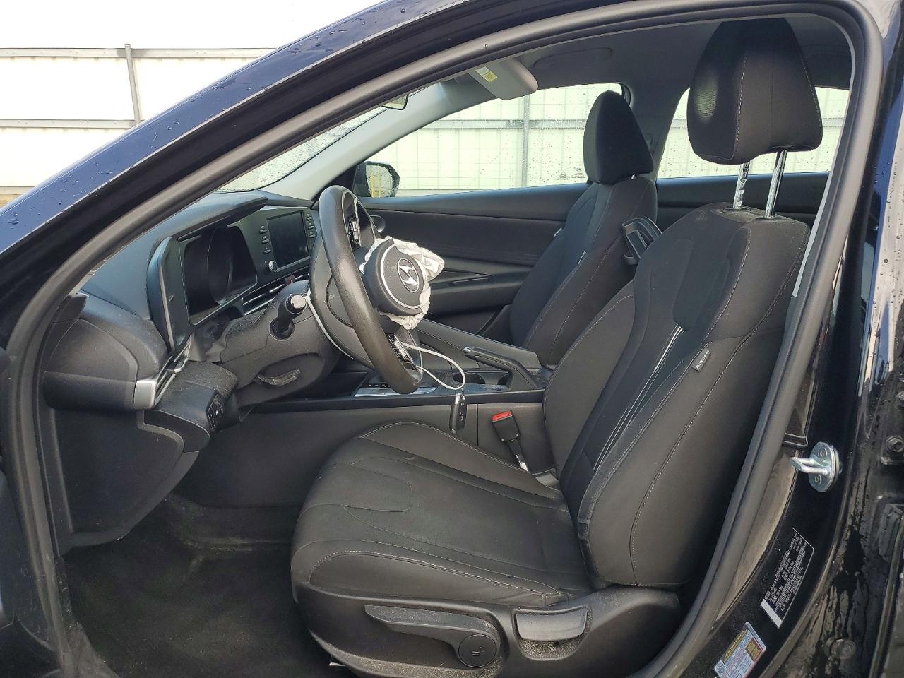 2022 HYUNDAI ELANTRA SEL photo 7