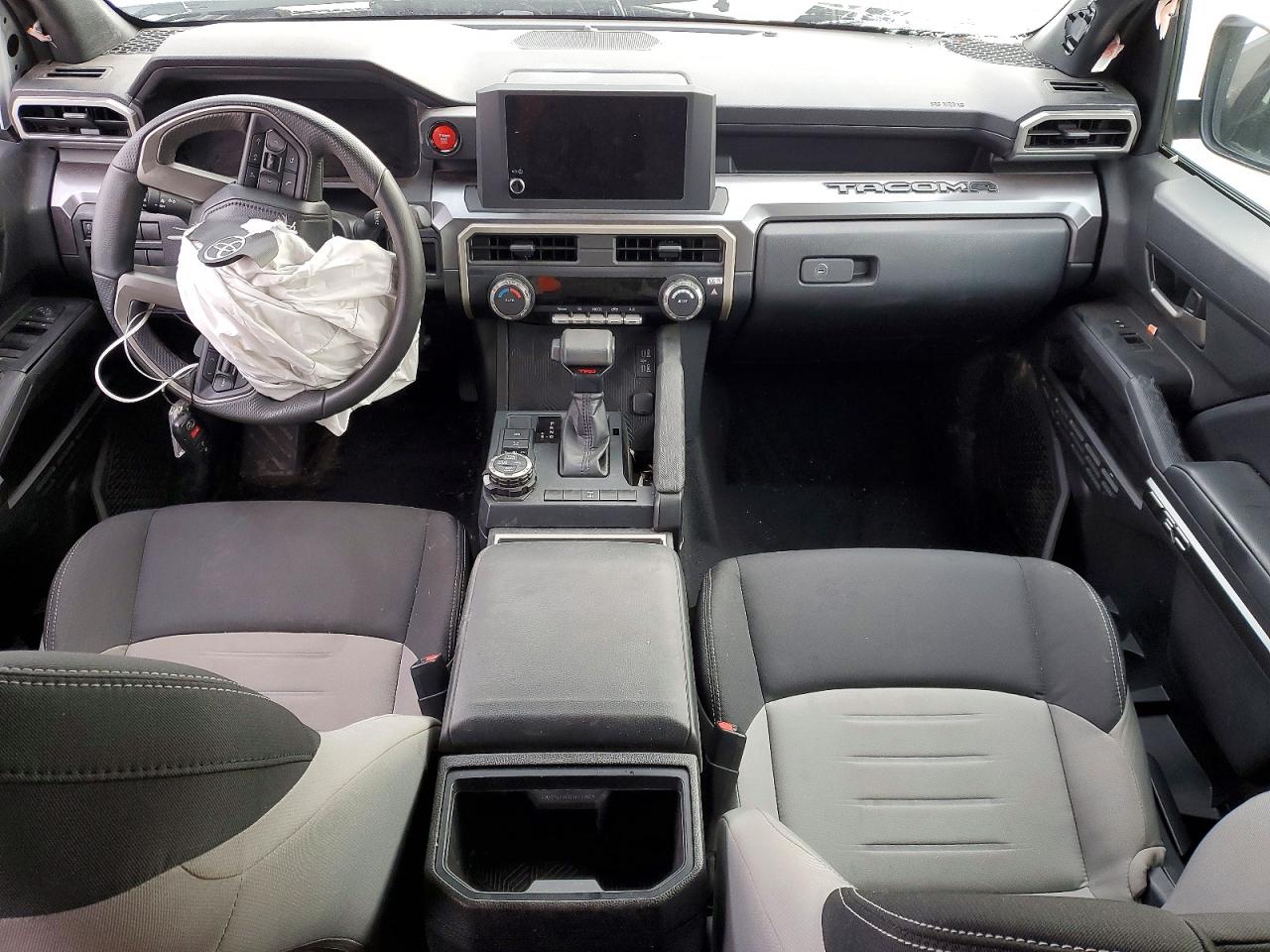 2025 TOYOTA TACOMA DOUBLE CAB photo 8