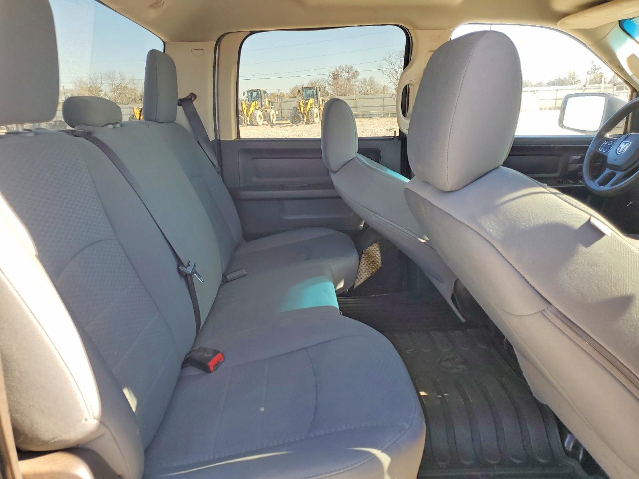 2015 RAM 1500 ST photo 10