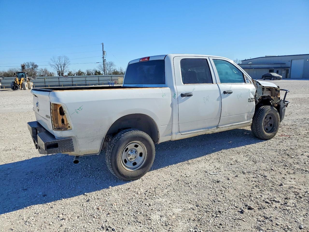 2015 RAM 1500 ST photo 3