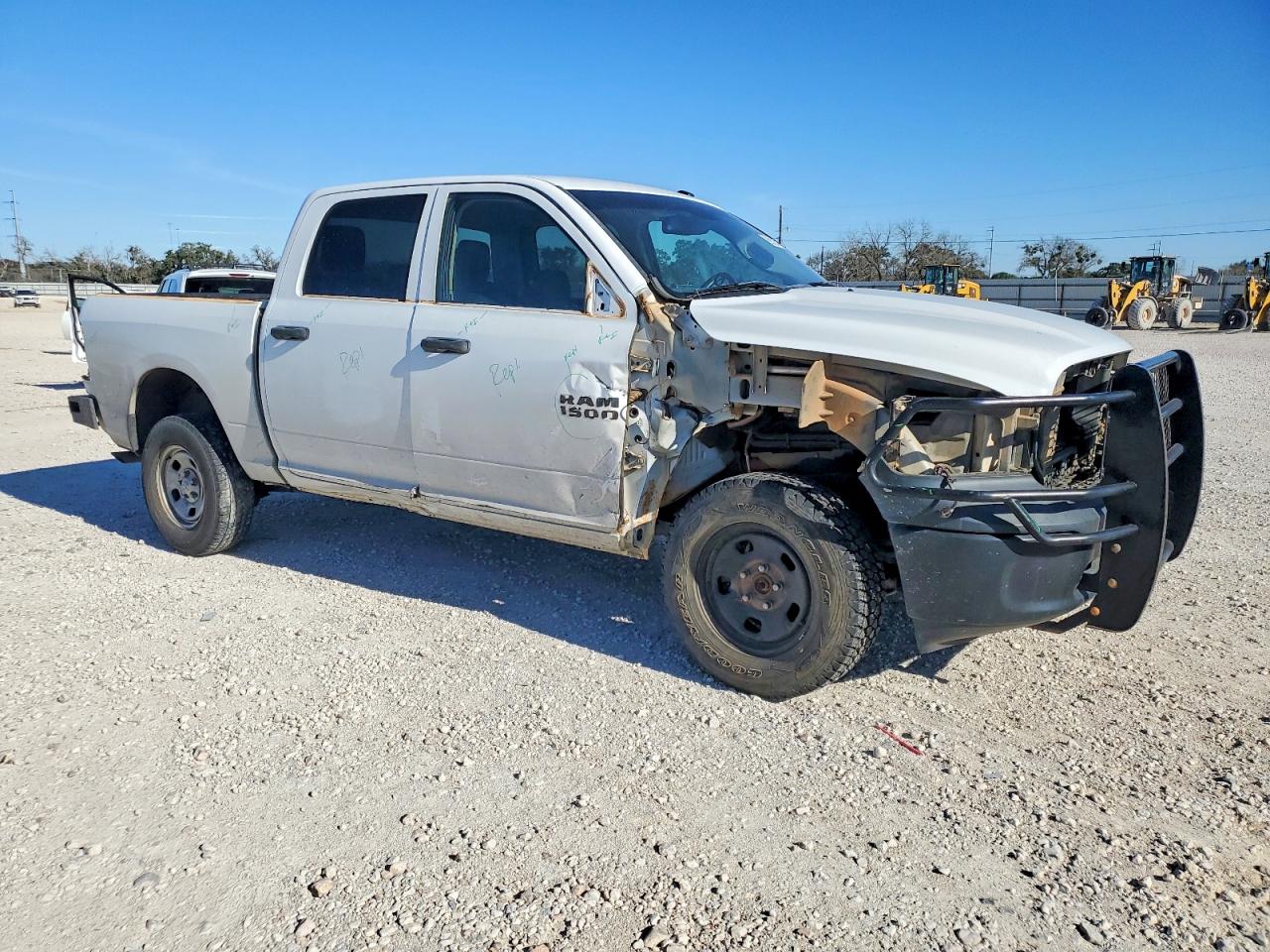 2015 RAM 1500 ST photo 4
