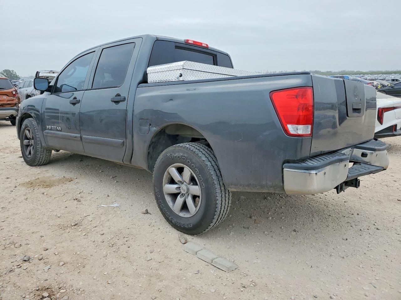 2010 NISSAN TITAN XE photo 2