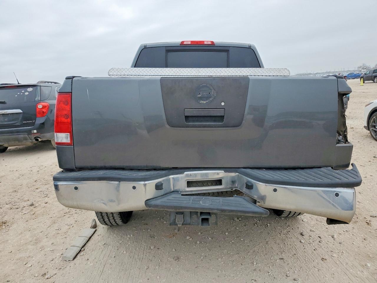 2010 NISSAN TITAN XE photo 6