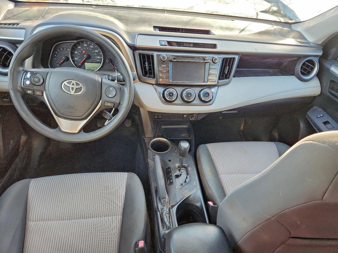 2015 TOYOTA RAV4 LE photo 8