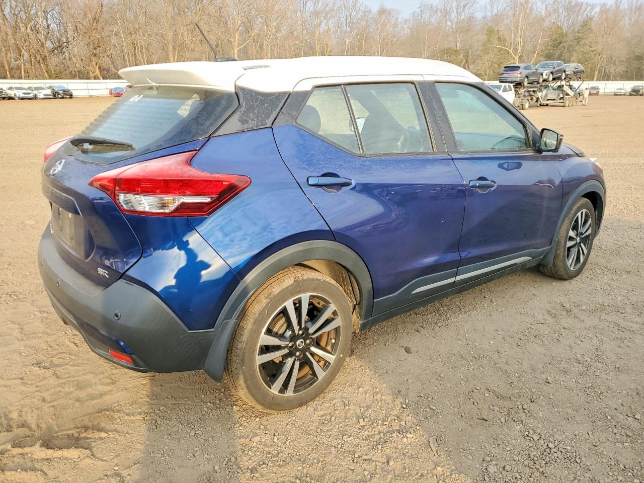 2020 NISSAN KICKS SR photo 5