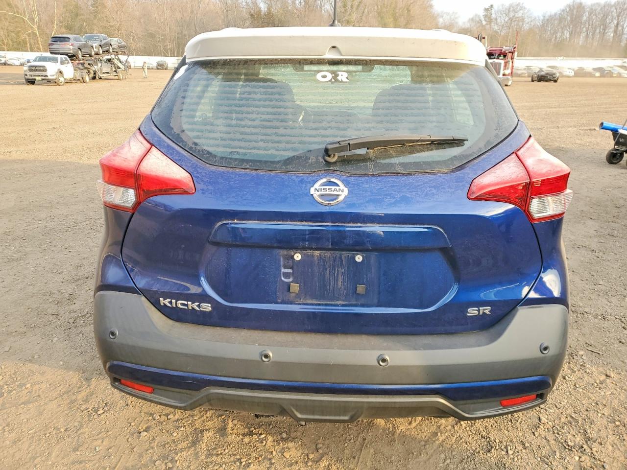 2020 NISSAN KICKS SR photo 11
