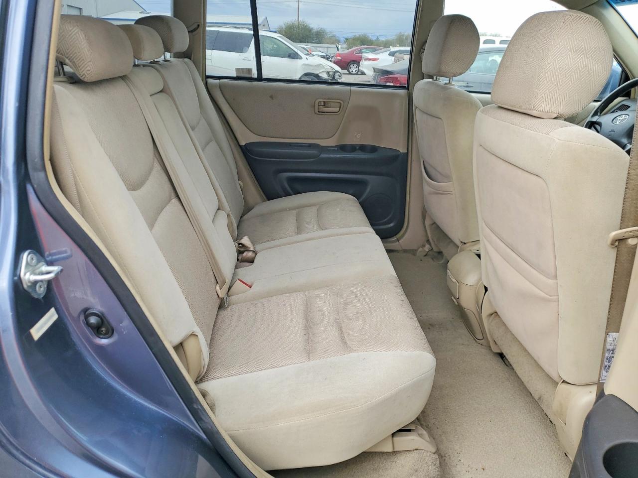 2003 TOYOTA HIGHLANDER photo 11