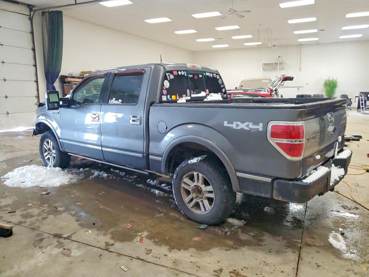 2011 FORD F150 SUPERCREW photo 2