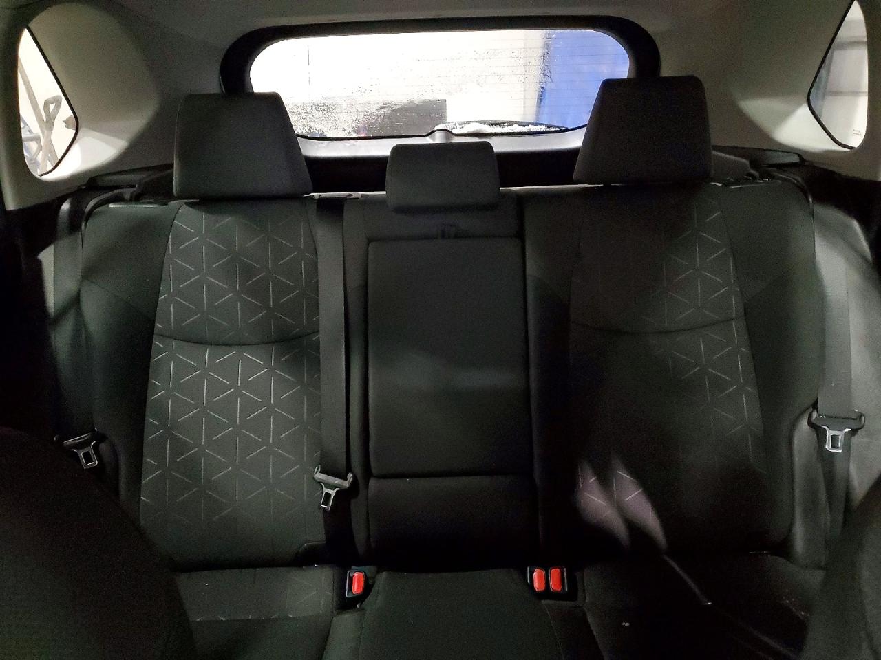 2024 TOYOTA RAV4 XLE photo 19