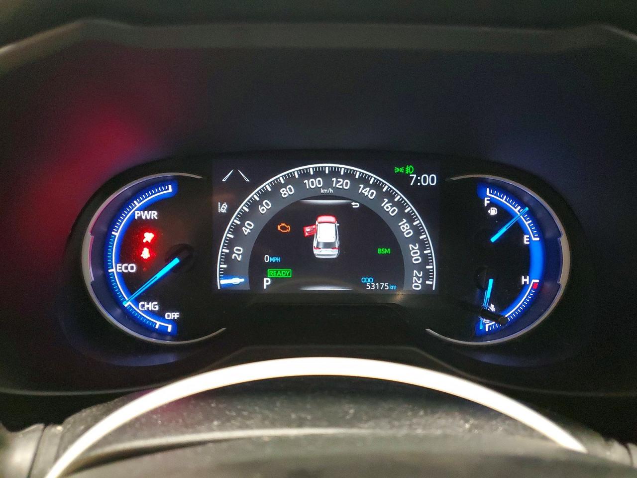 2024 TOYOTA RAV4 XLE photo 17