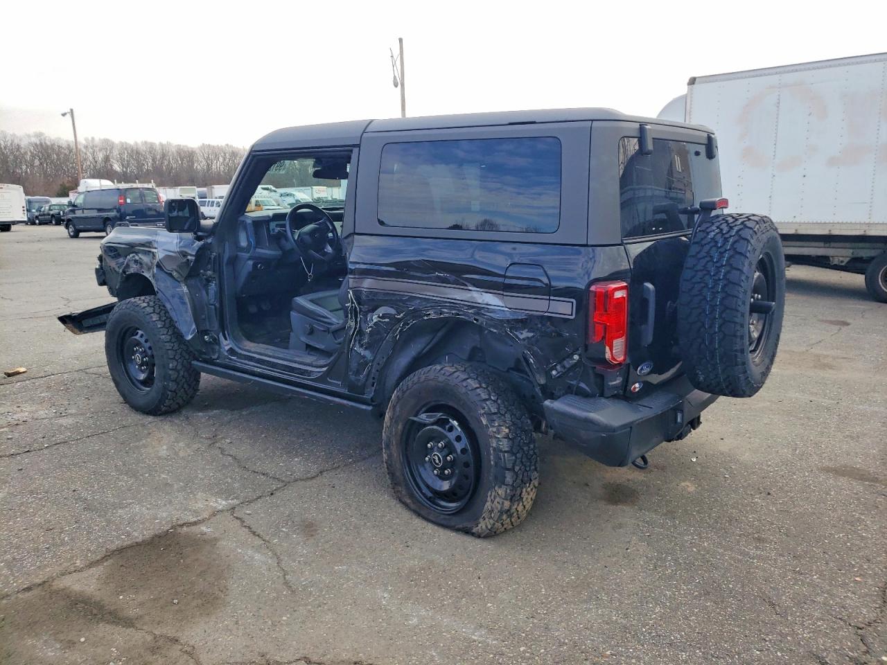 2023 FORD BRONCO BASE photo 3