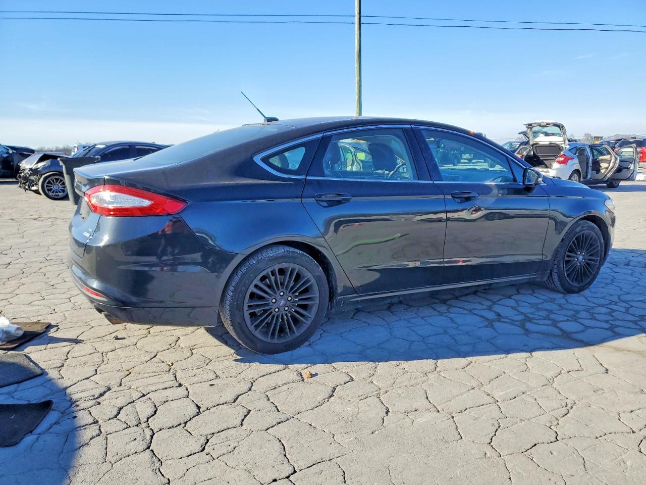 2014 FORD FUSION SE photo 3