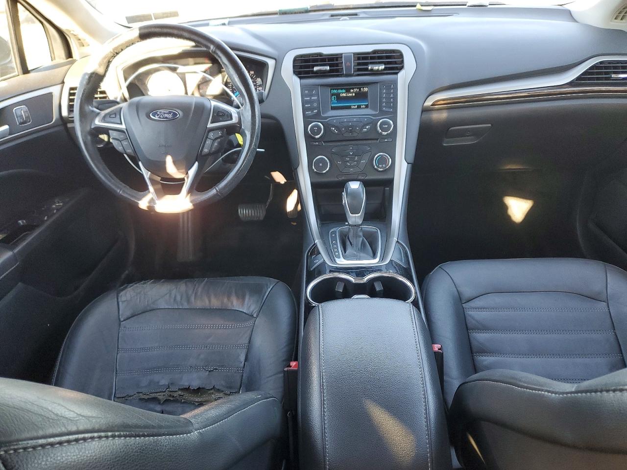 2014 FORD FUSION SE photo 8