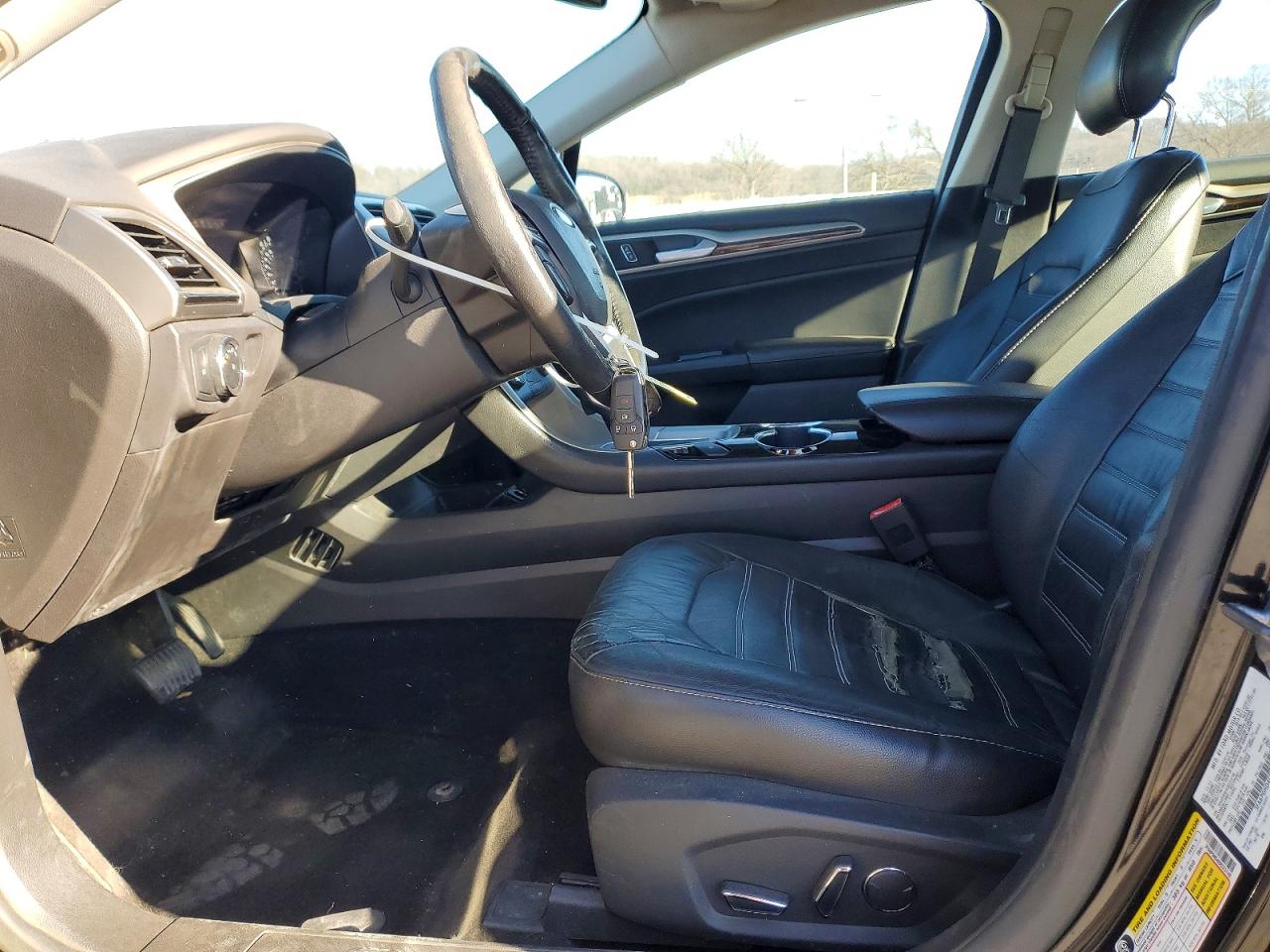 2014 FORD FUSION SE photo 7