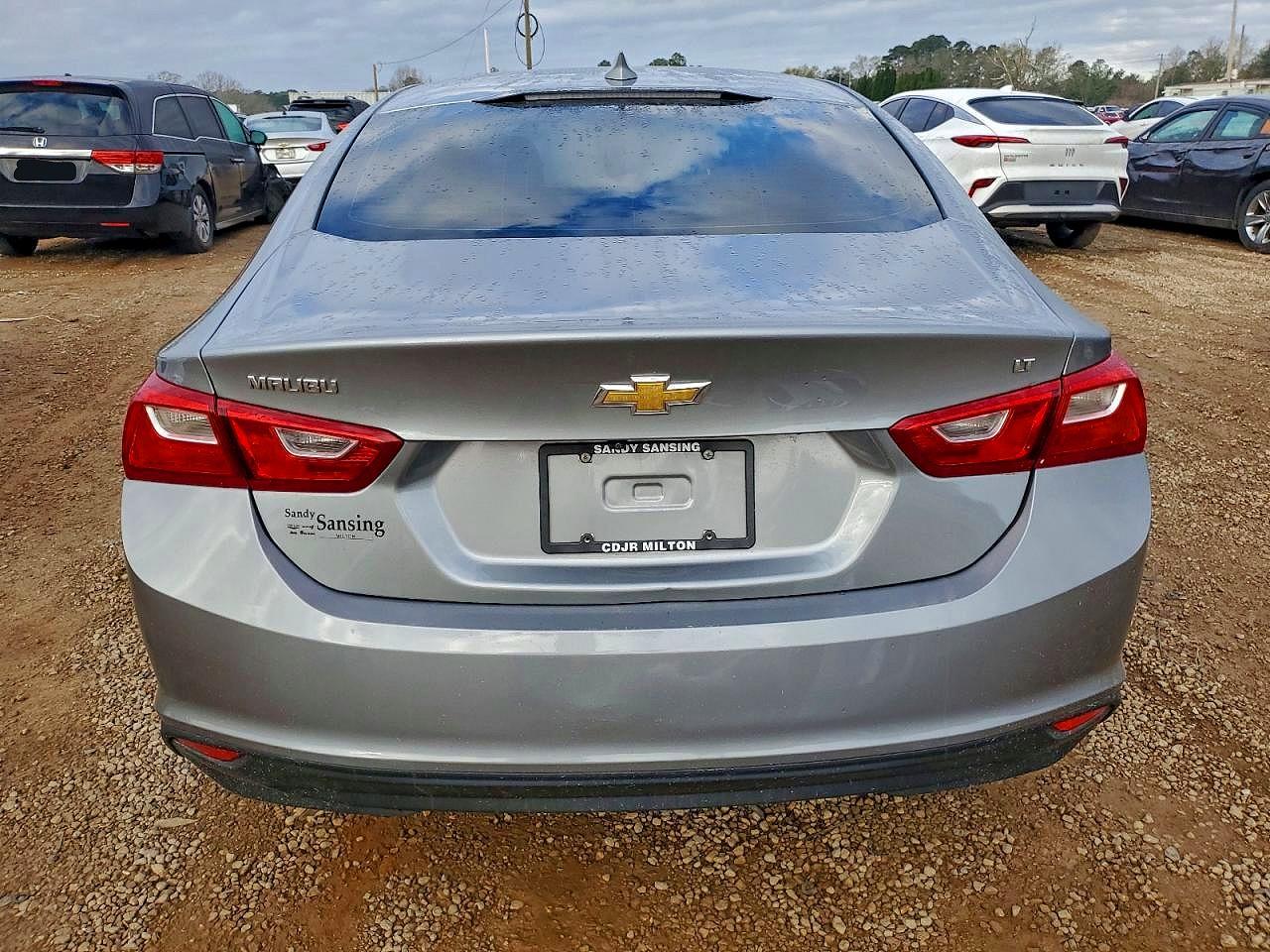 2023 CHEVROLET MALIBU LT photo 6