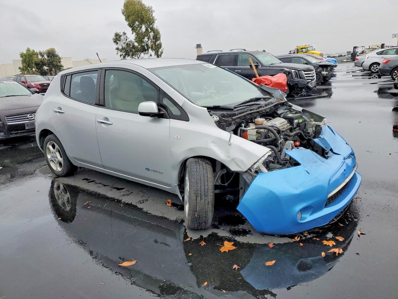 2012 NISSAN LEAF SV photo 7
