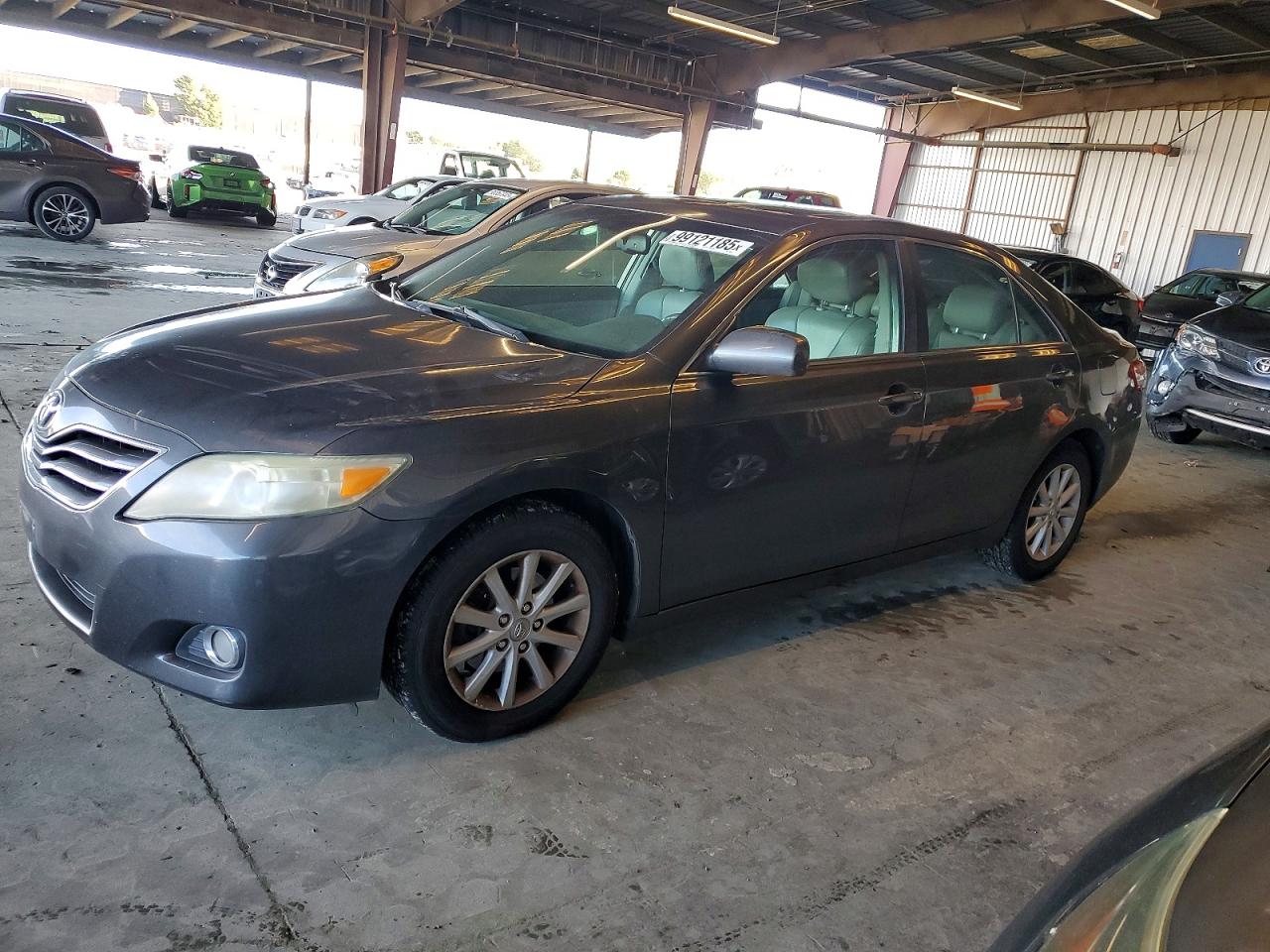 2011 TOYOTA CAMRY
