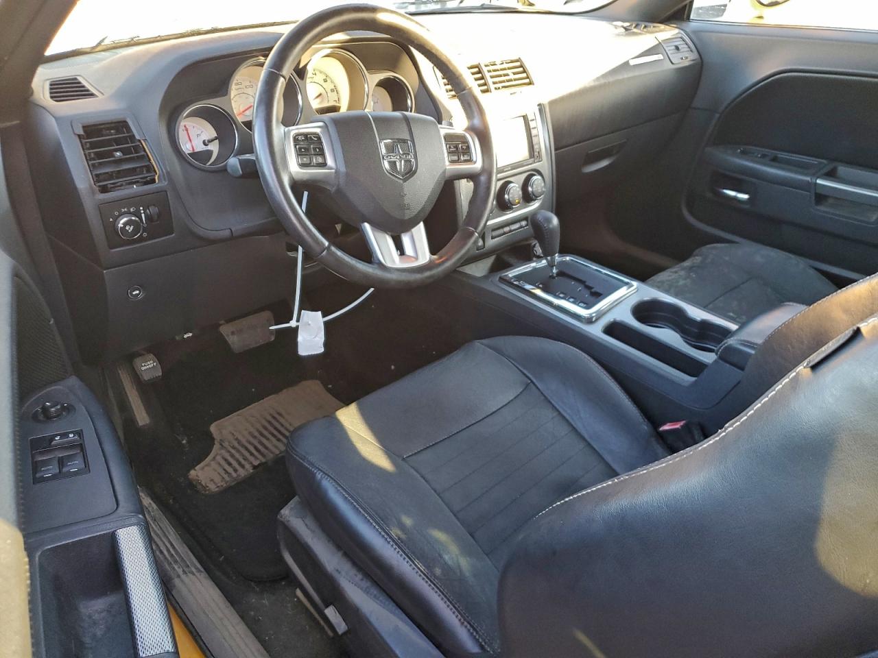 2012 DODGE CHALLENGER R/T photo 8