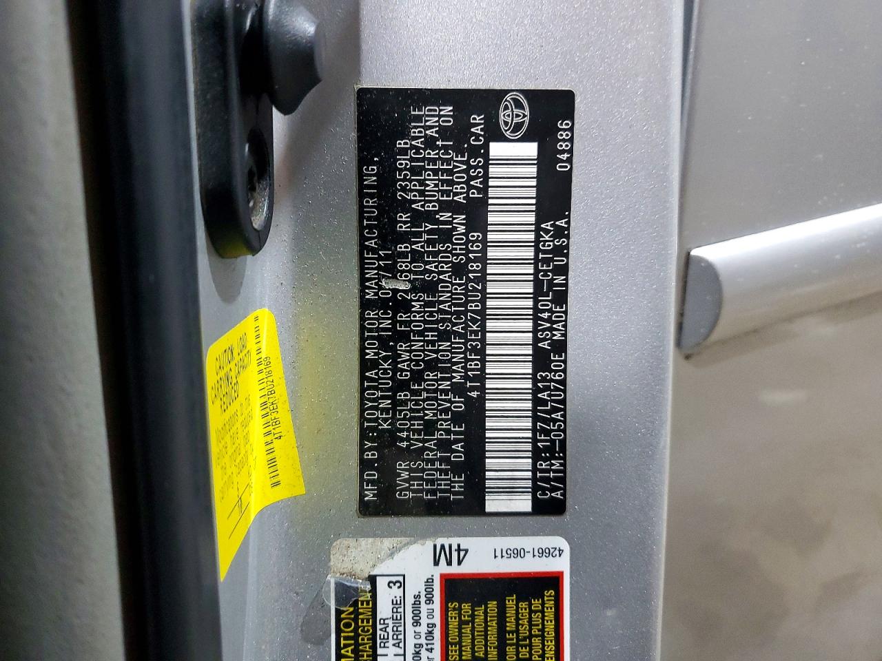 2011 TOYOTA CAMRY BASE photo 12