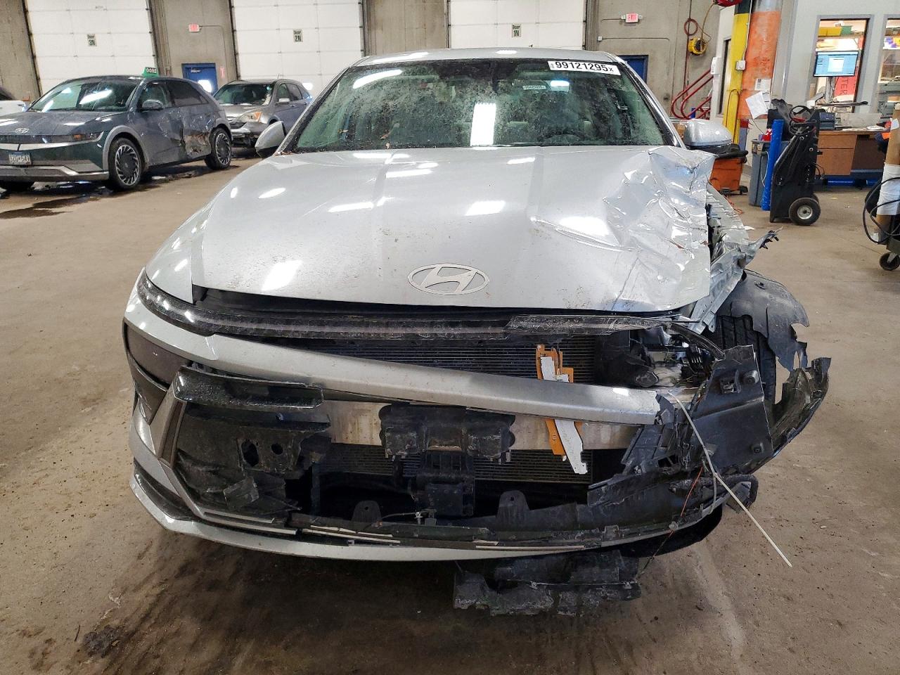 2024 HYUNDAI SONATA SEL photo 5