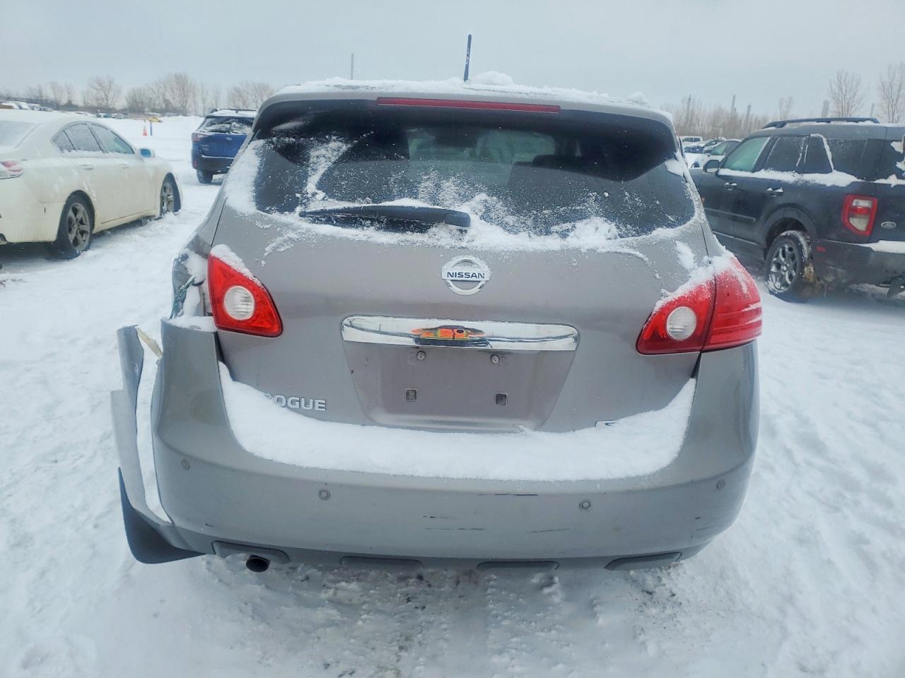 2013 NISSAN ROGUE S photo 6