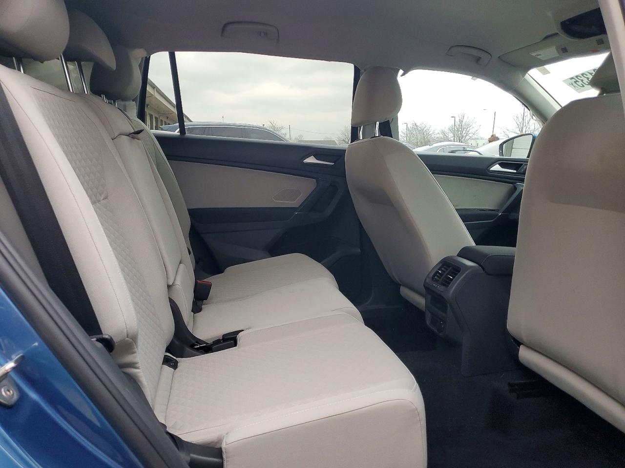 2020 VOLKSWAGEN TIGUAN S photo 21