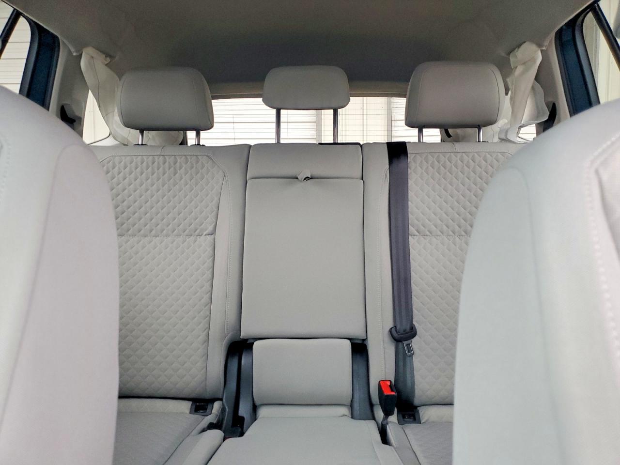 2020 VOLKSWAGEN TIGUAN S photo 19