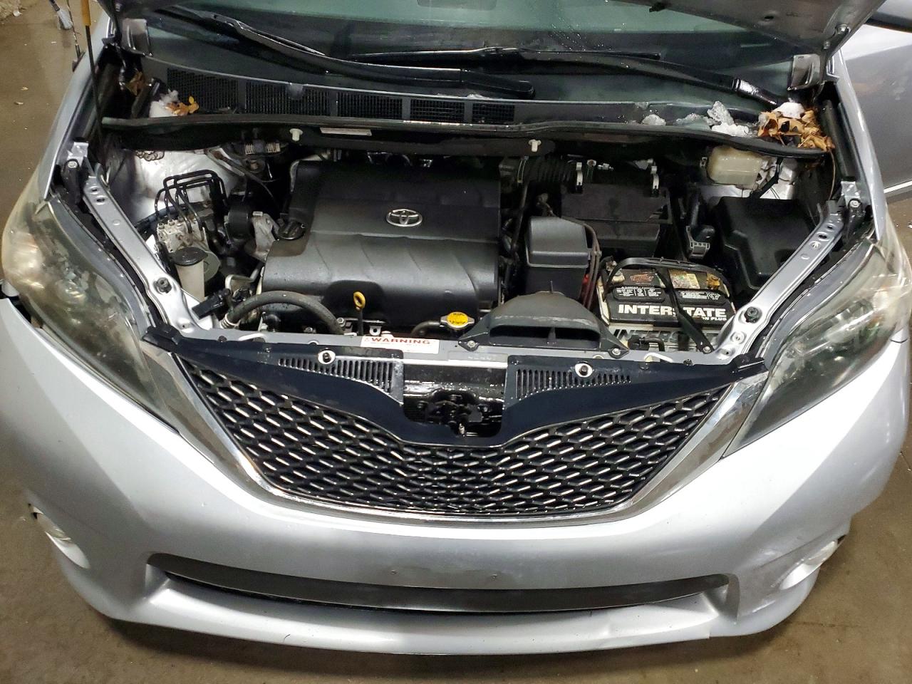 2013 TOYOTA SIENNA SPORT photo 12