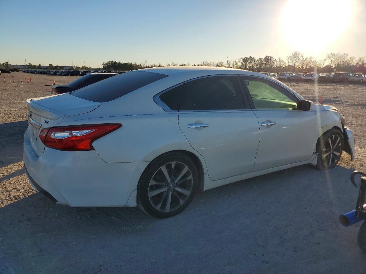 2016 NISSAN ALTIMA 2.5 photo 3