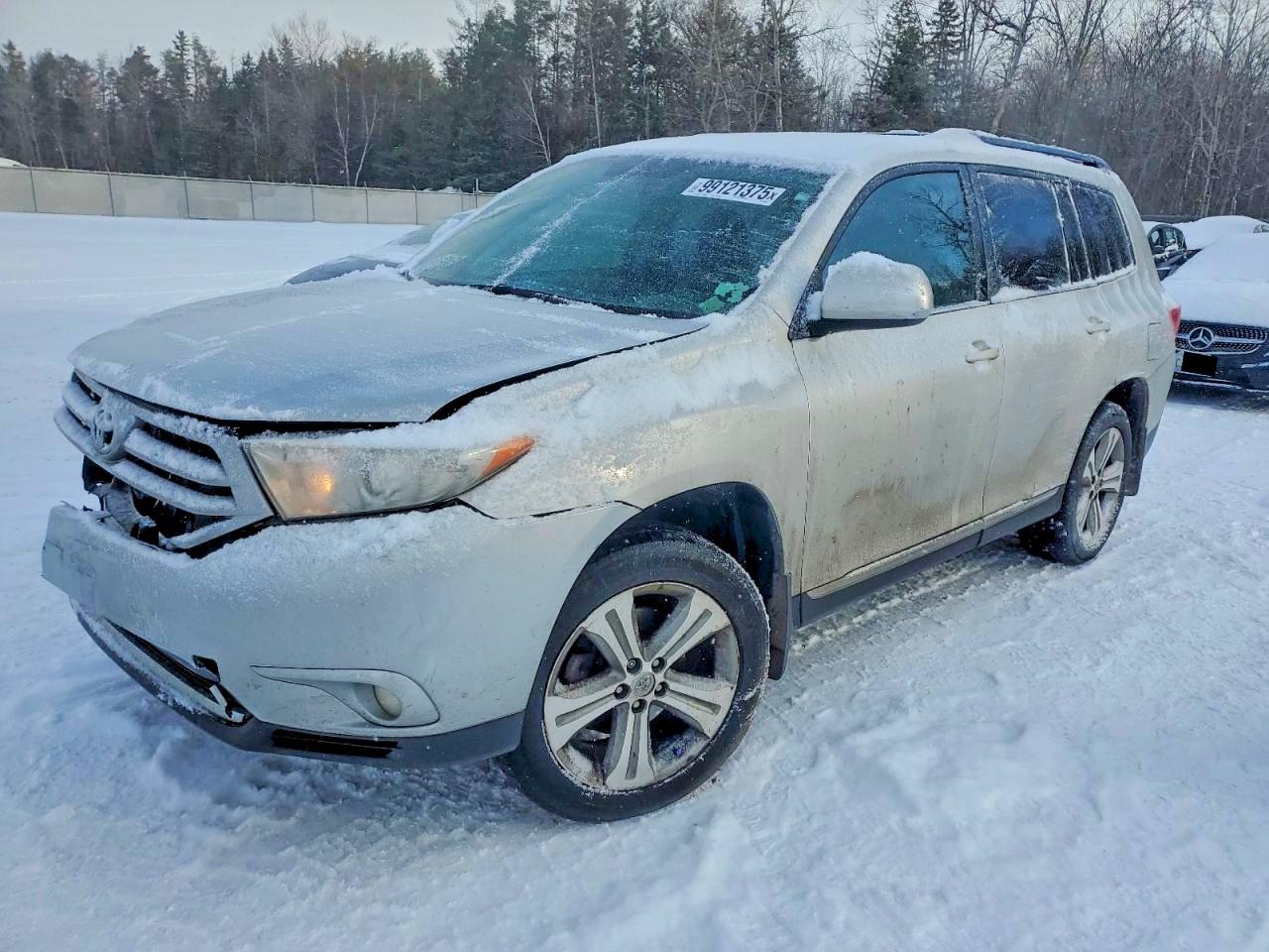 2013 TOYOTA HIGHLANDER