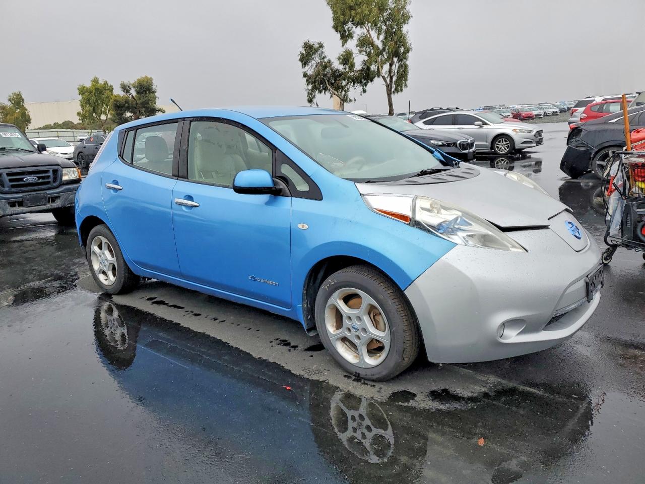 2012 NISSAN LEAF SV photo 4