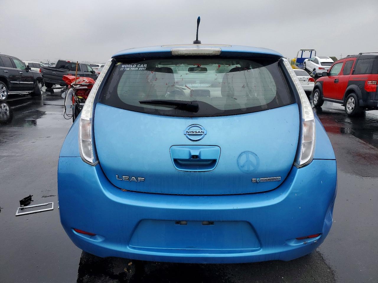 2012 NISSAN LEAF SV photo 6