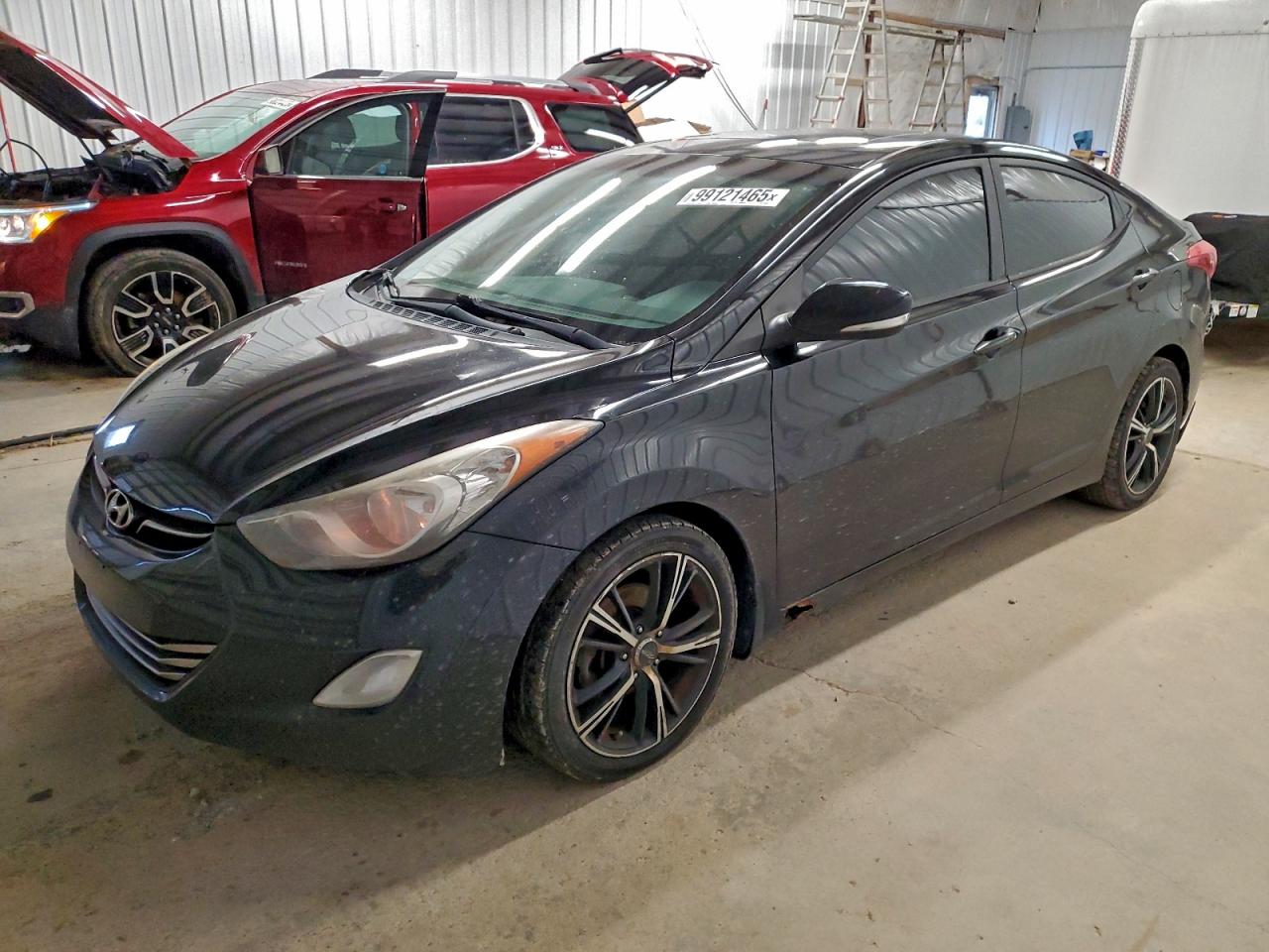 2013 HYUNDAI ELANTRA