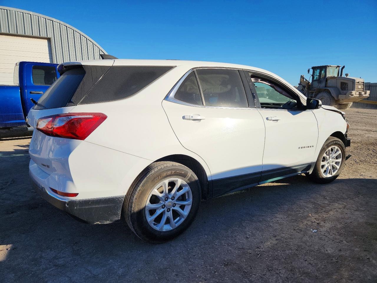 2018 CHEVROLET EQUINOX LT photo 3