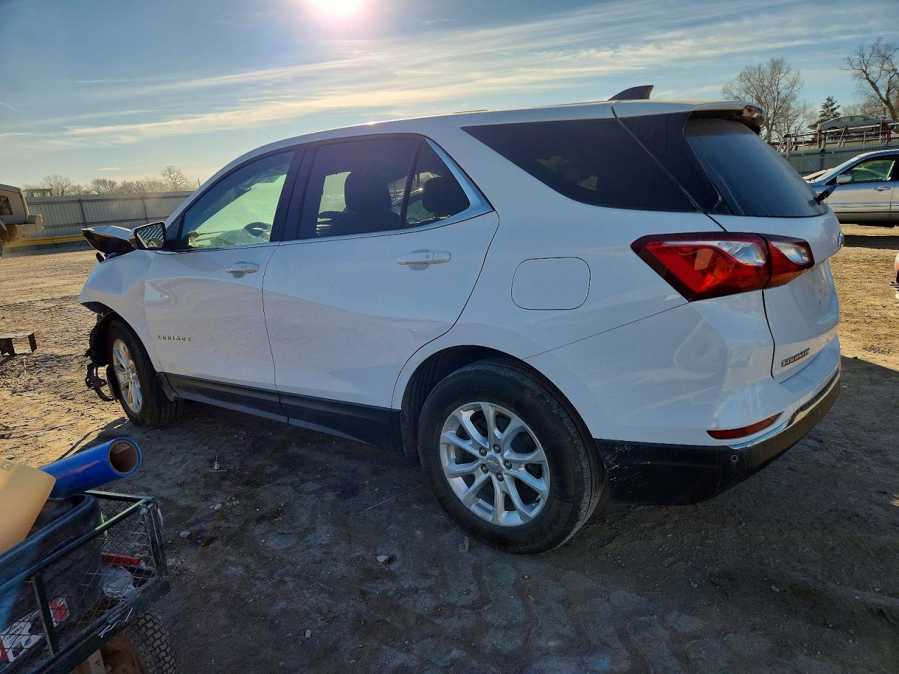 2018 CHEVROLET EQUINOX LT photo 2