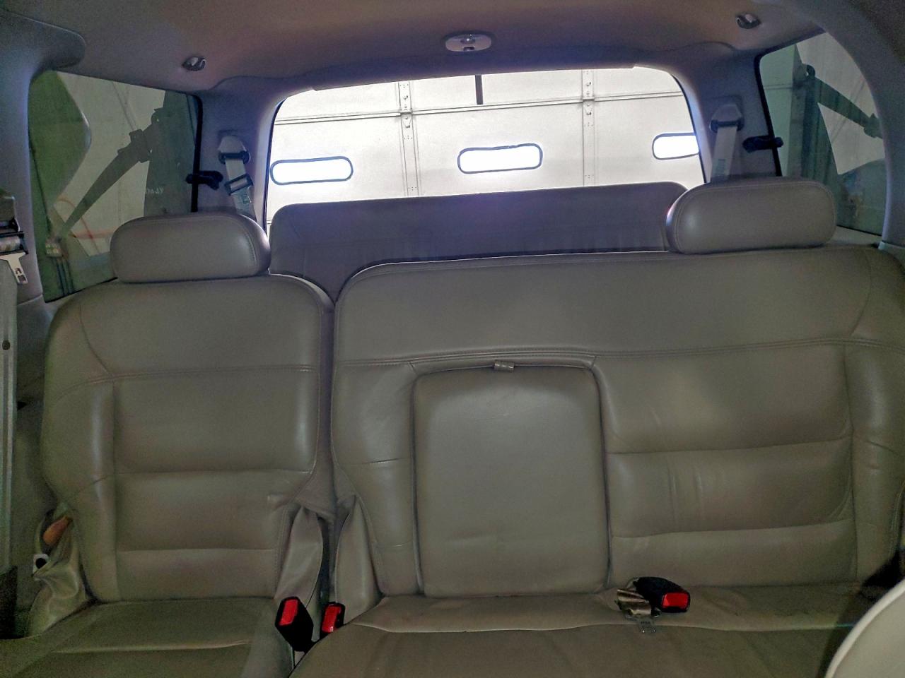 2002 LINCOLN NAVIGATOR photo 10