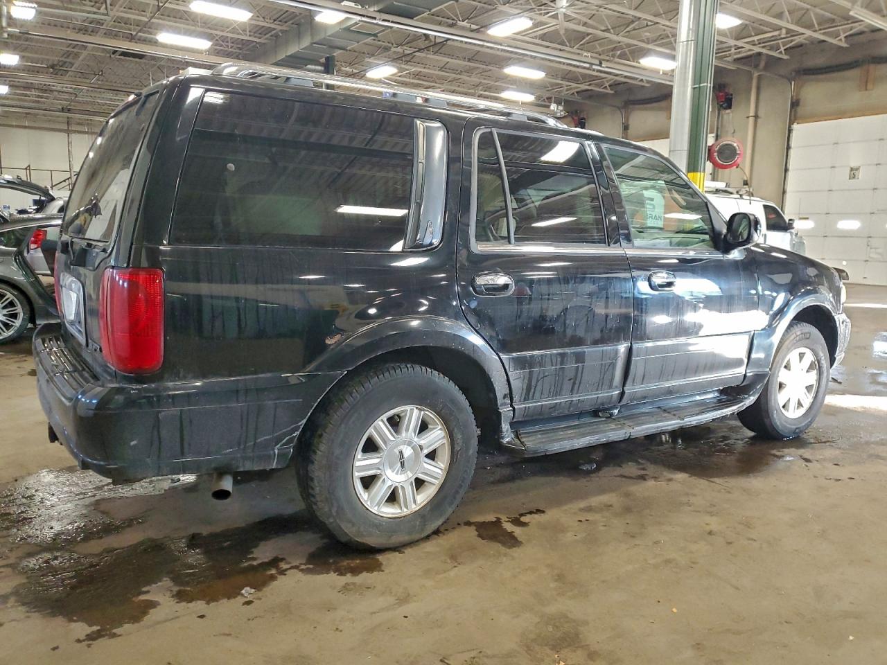 2002 LINCOLN NAVIGATOR photo 3