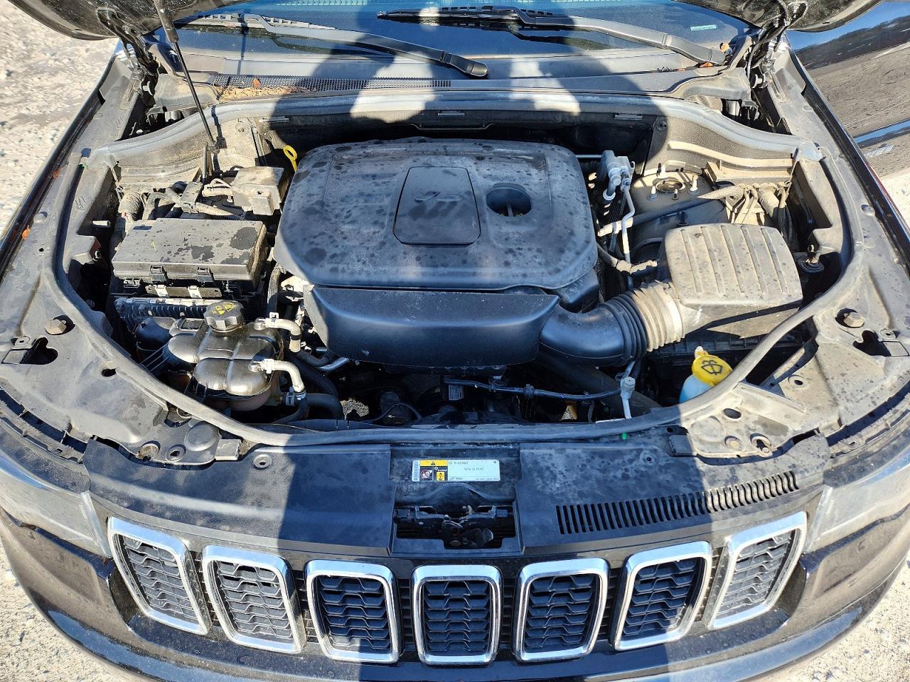 2019 JEEP GRAND CHEROKEE LIMITED photo 12