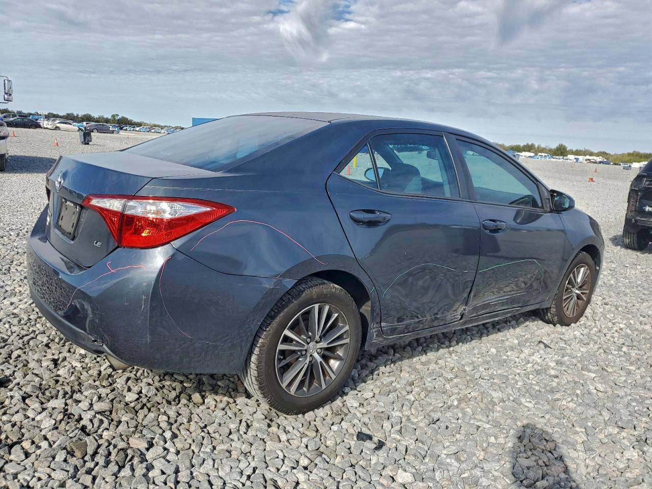 2016 TOYOTA COROLLA L photo 3