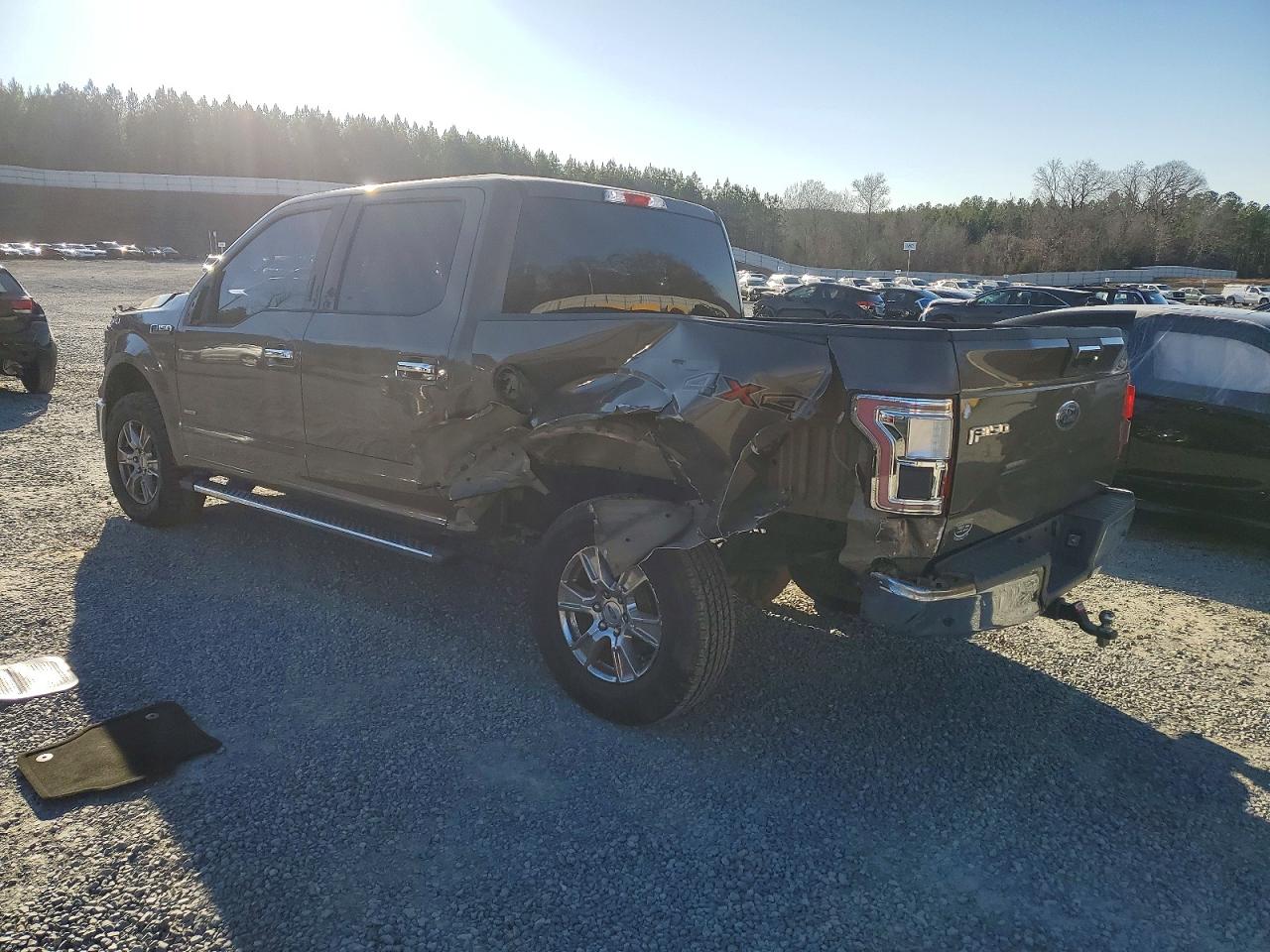 2016 FORD F150 SUPERCREW photo 2