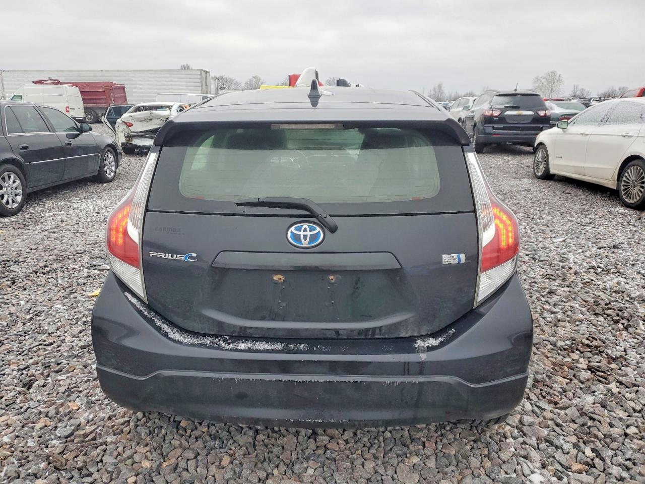 2017 TOYOTA PRIUS C photo 6