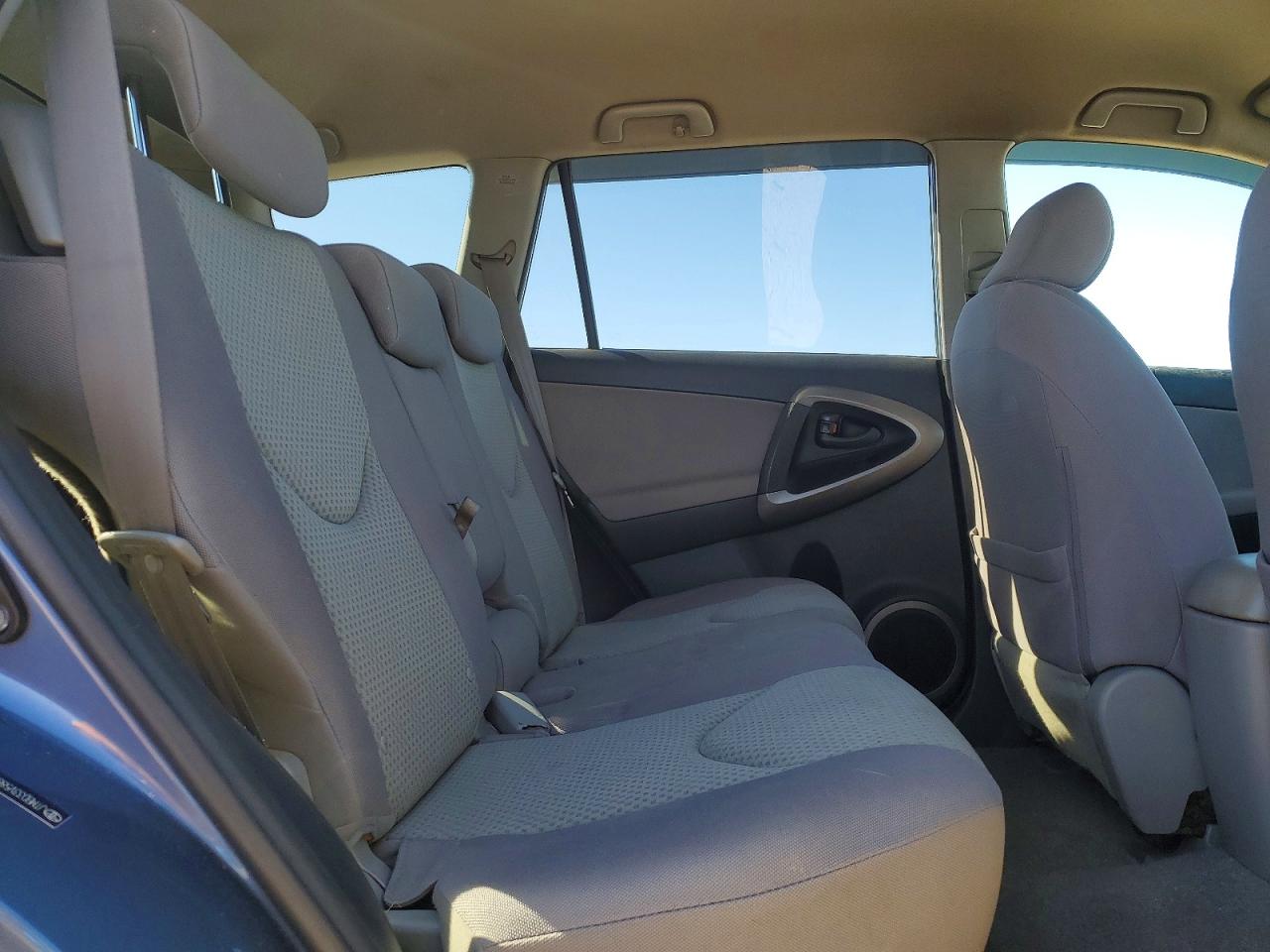 2008 TOYOTA RAV4 photo 11