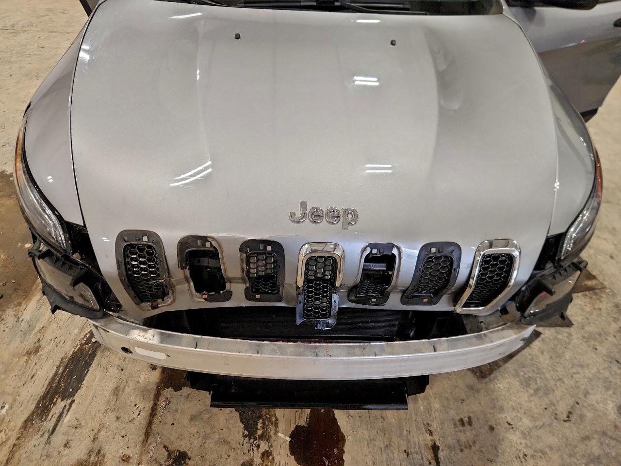 2015 JEEP CHEROKEE SPORT photo 12
