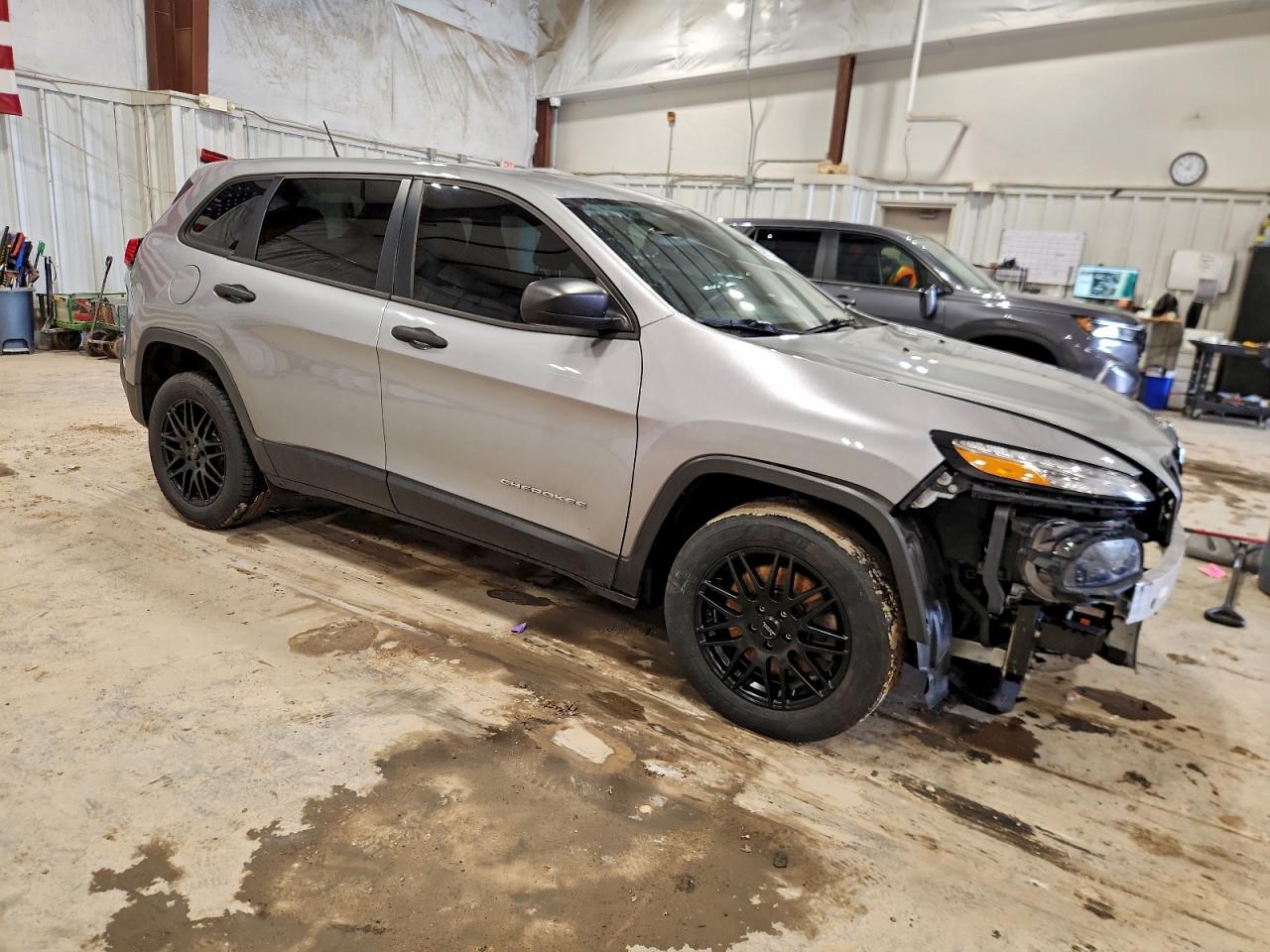 2015 JEEP CHEROKEE SPORT photo 4